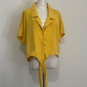 ONTWELFTH, Yellow Tie-Front Short Sleeve Blouse, Size M, NWT